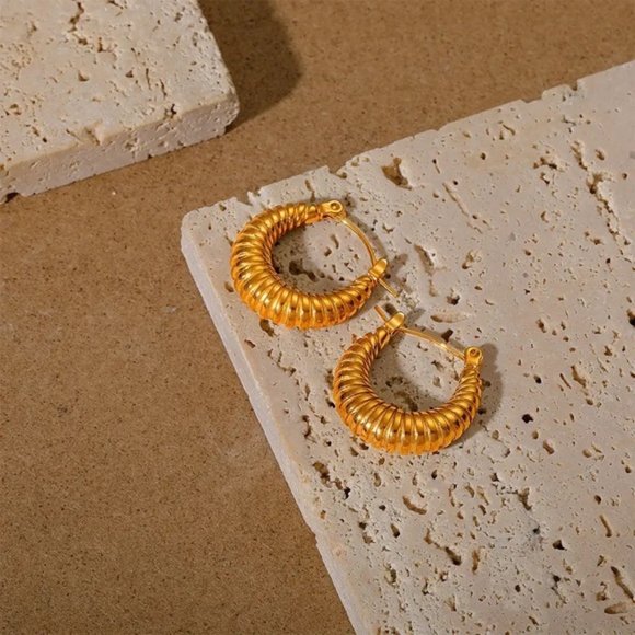 18k Gold Plated Croissant Hoop Earrings - Picture 10 of 10
